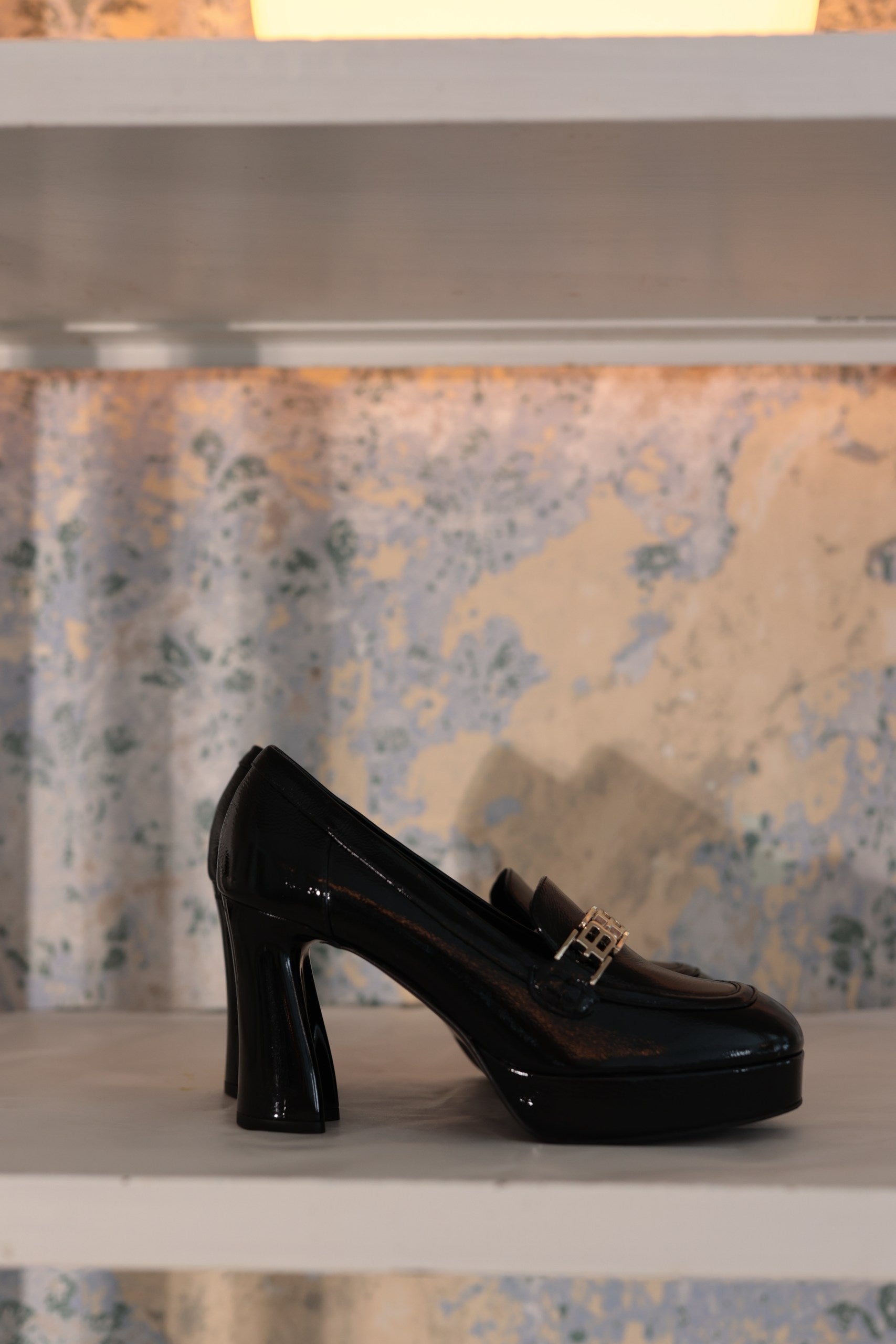 מוקסין עקב+פלטפורמה-שחור