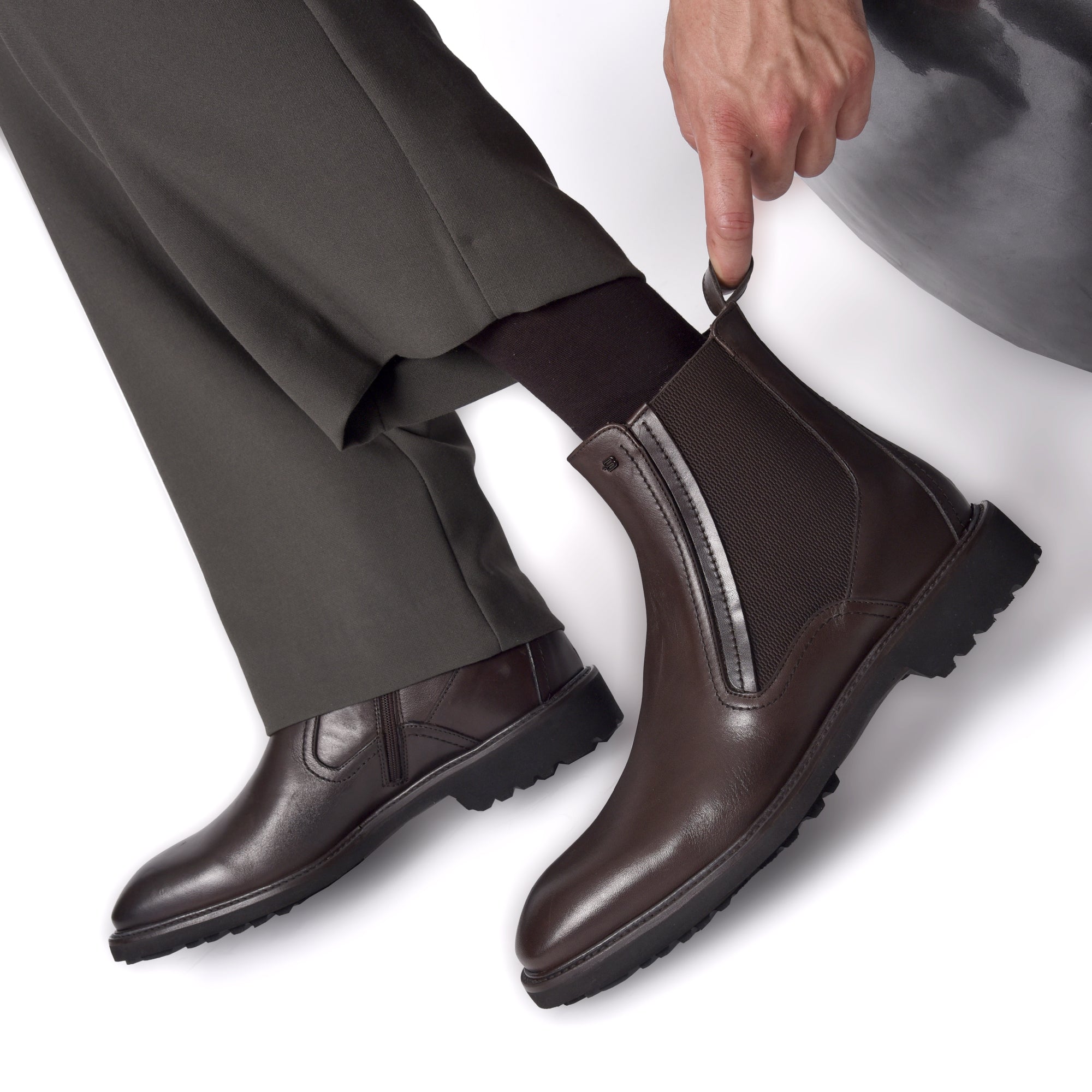 מגפון טרקטור-חום