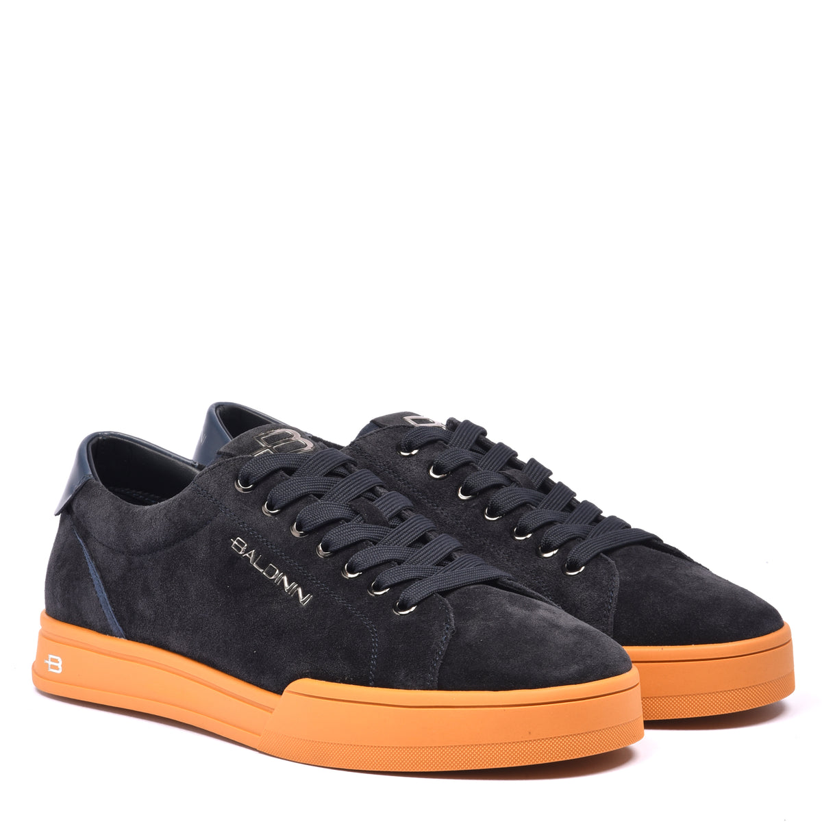 סניקרס נייבי