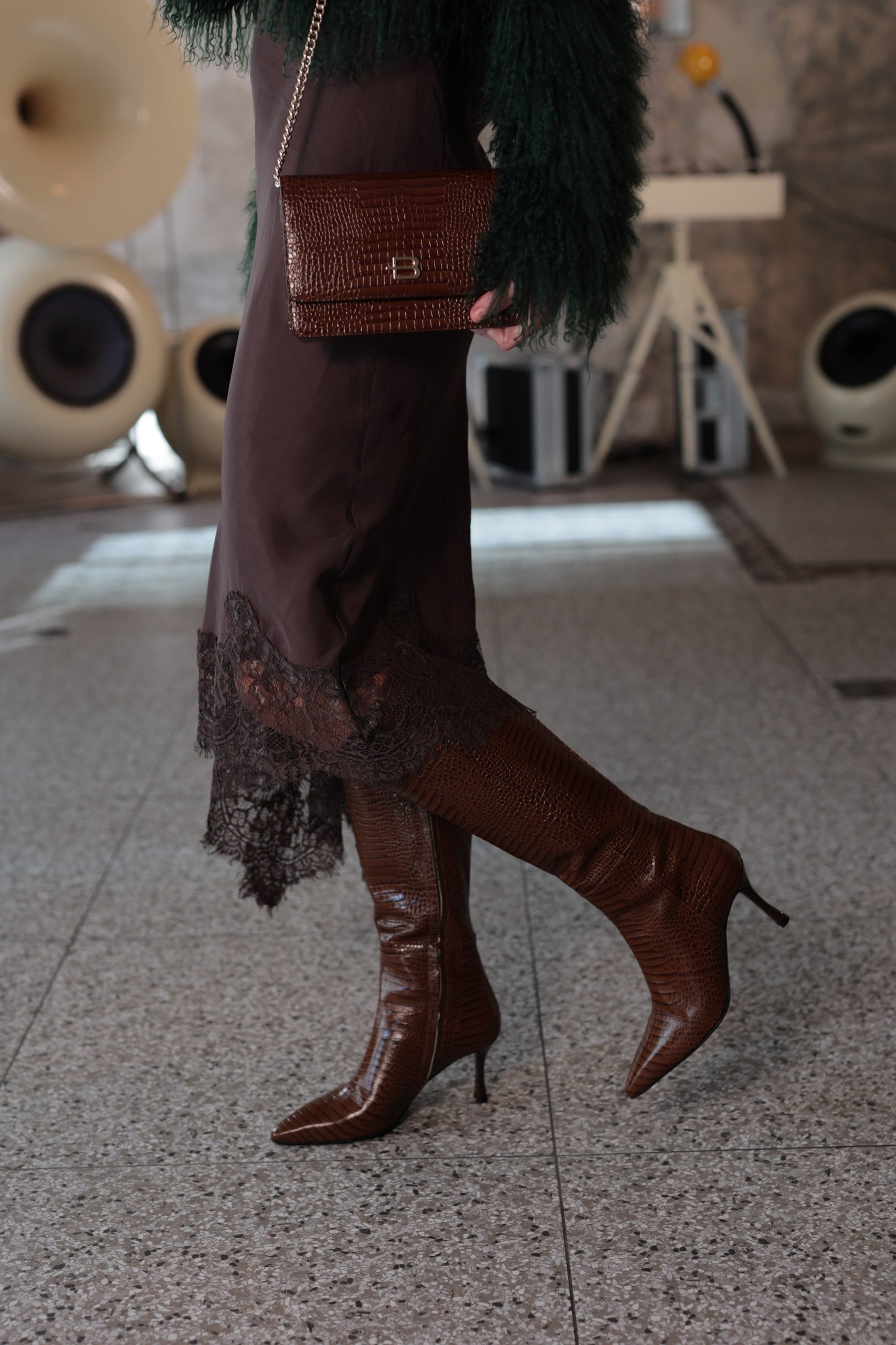 מגף קרוקו-חום