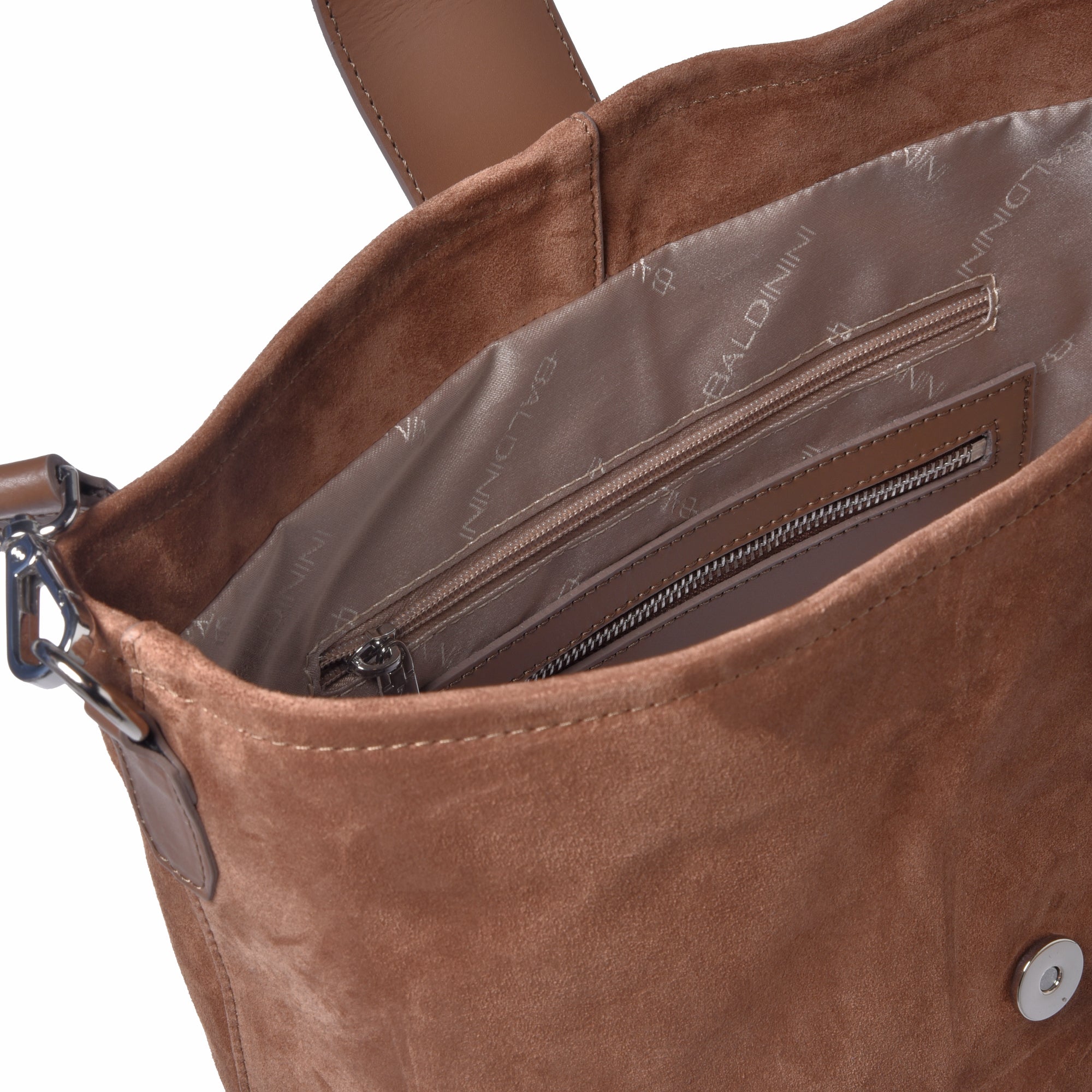 תיק באקט לוגו-קאמל