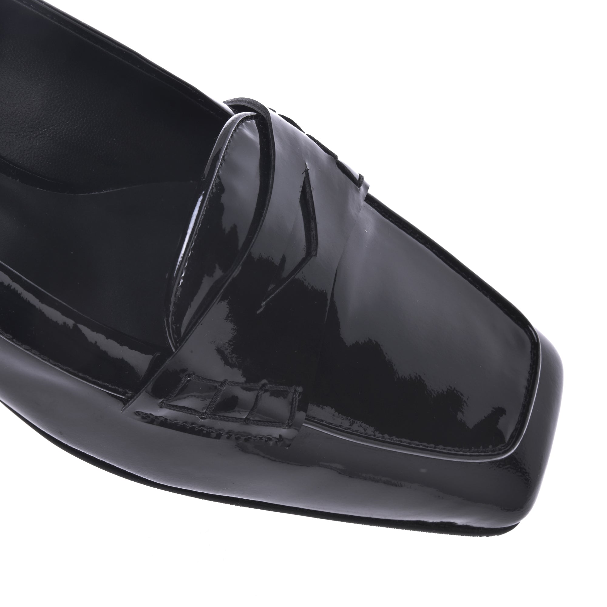 מוקסין קלאסי עקב-שחור